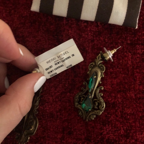 Green Henri Bender dangling earrings - Picture 3 of 3